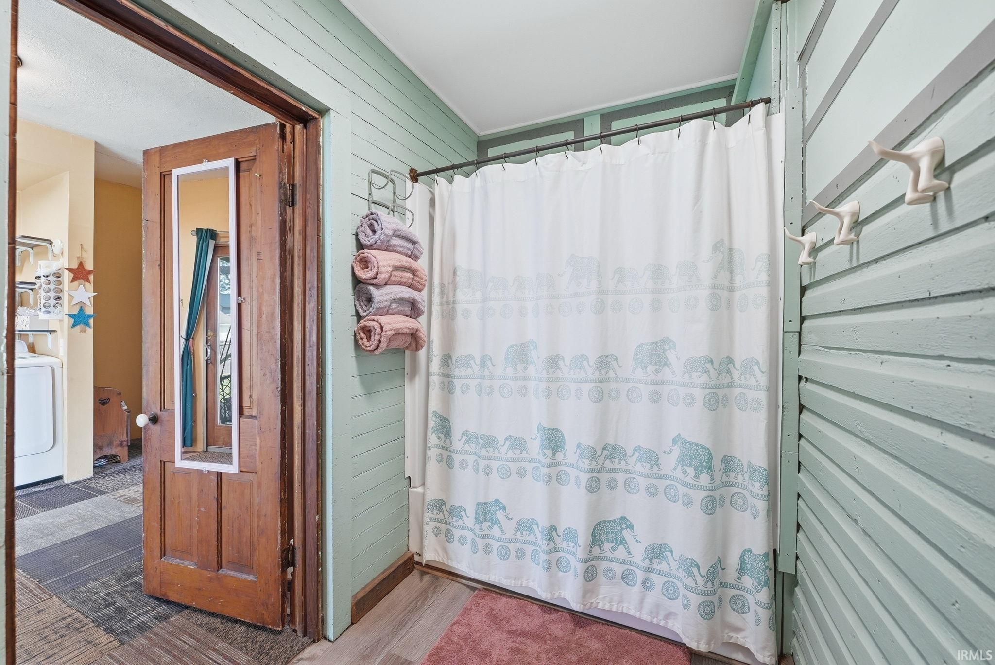 Image of 329 W 5th Street