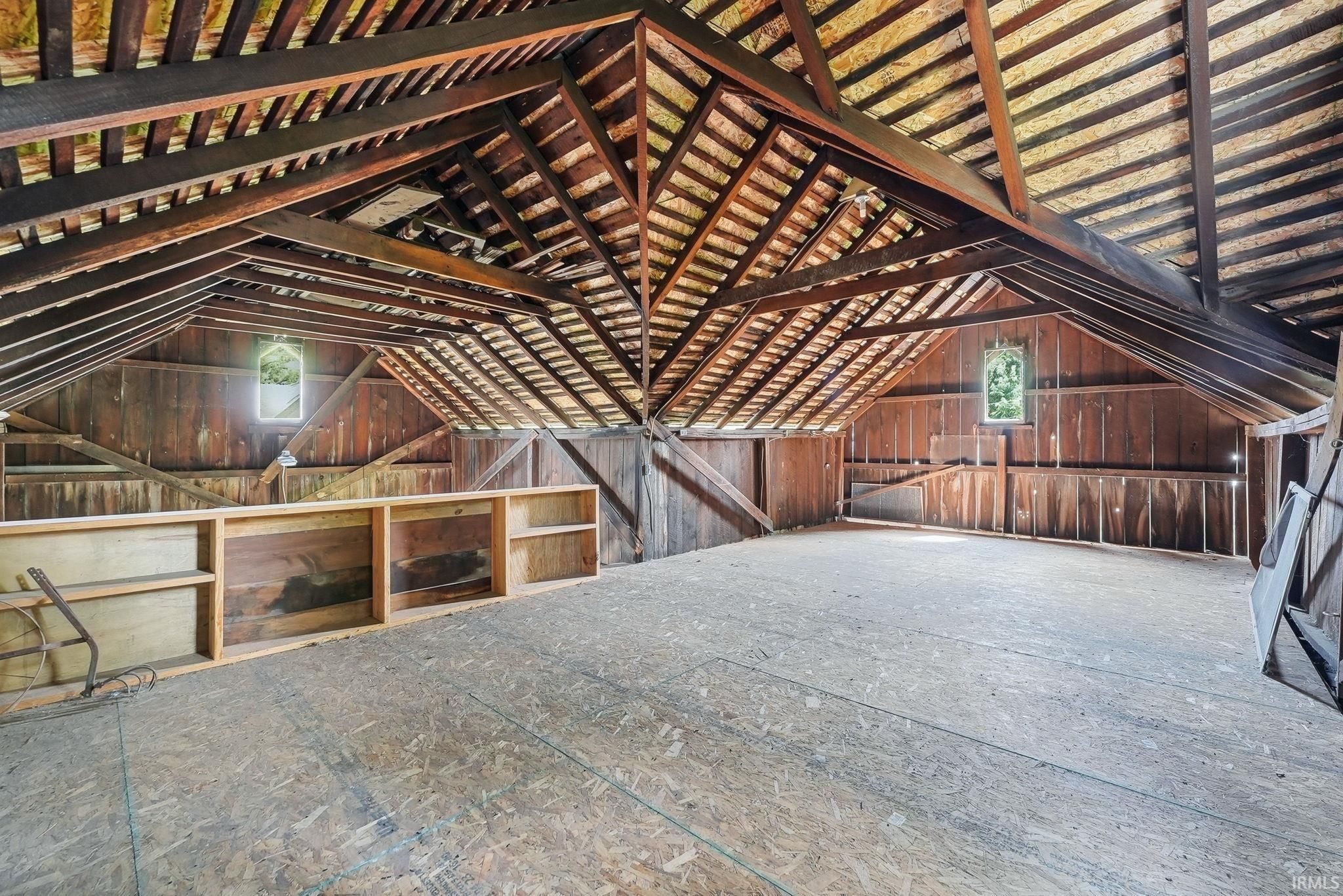 Image of 329 W 5th Street